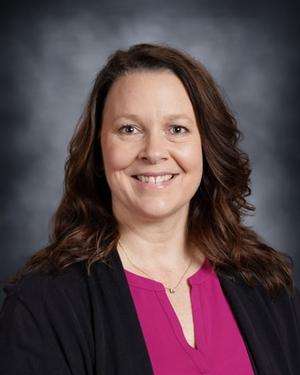 Image of Suzanne Linder